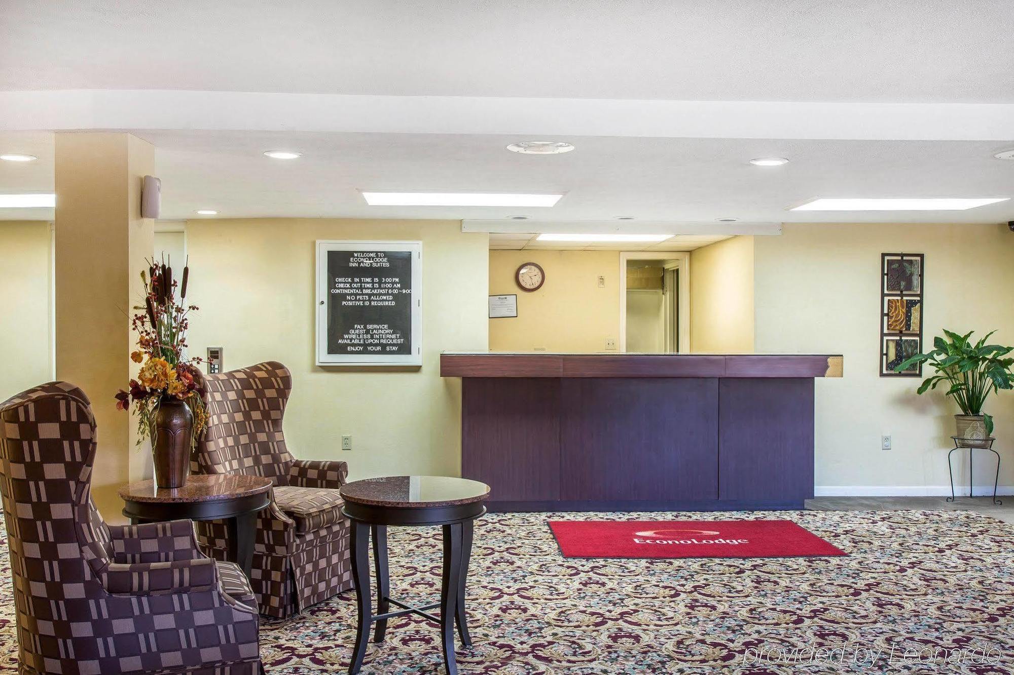 Econo Lodge Inn & Suites Groton Eksteriør bilde