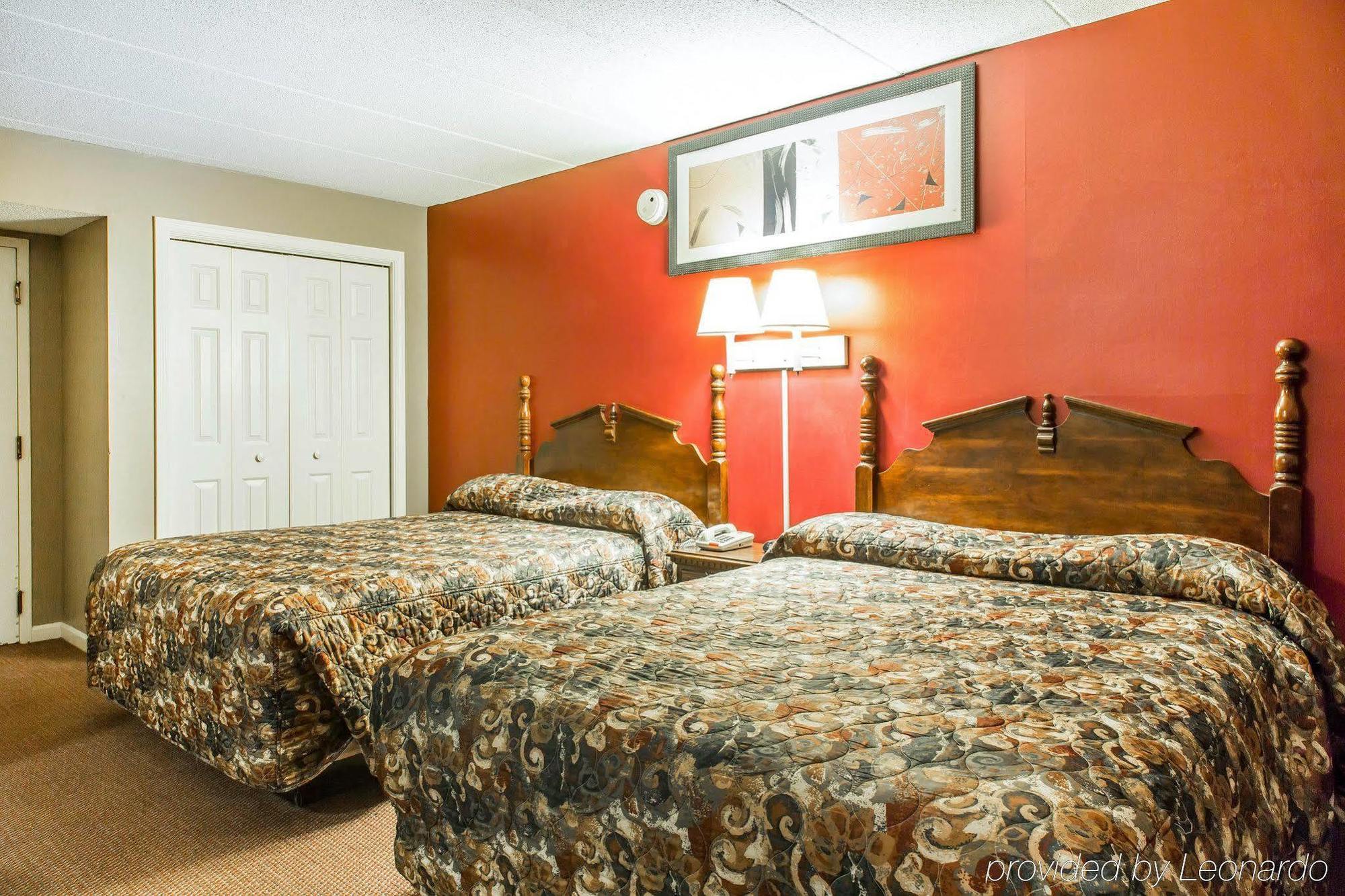 Econo Lodge Inn & Suites Groton Eksteriør bilde